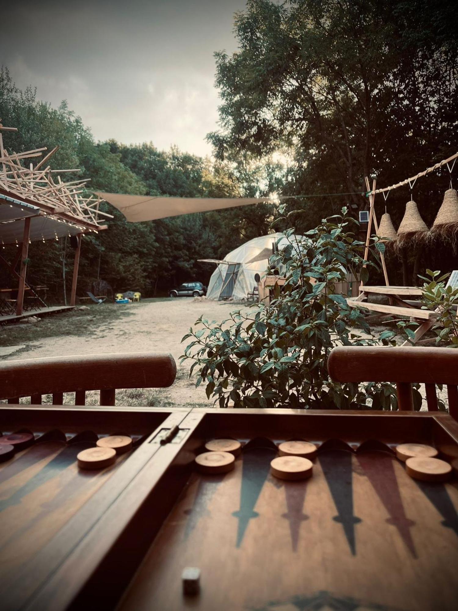 Le Travers Ajoux - Camping Gite Evenement エクステリア 写真